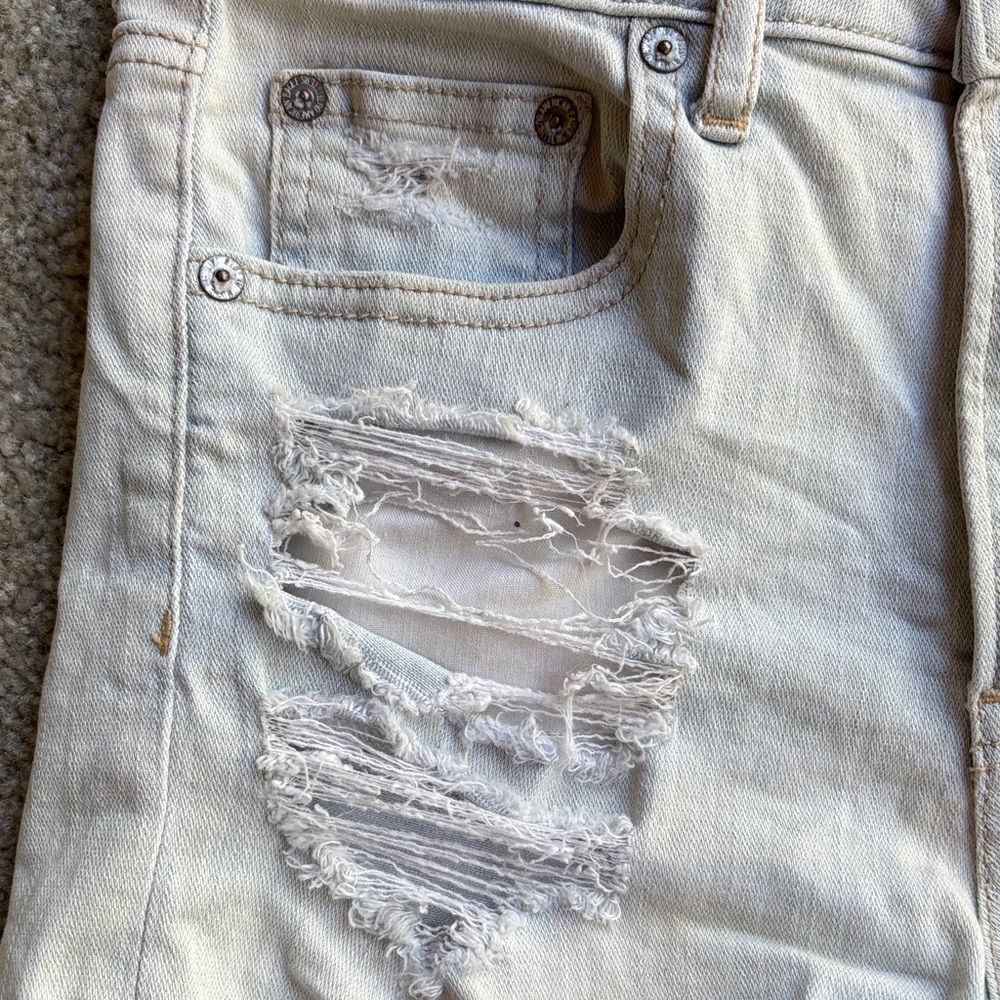 🪷American Eagle Outfitters Super Stretch Light Wash Blue Denim Shorts - Picture 5 of 9